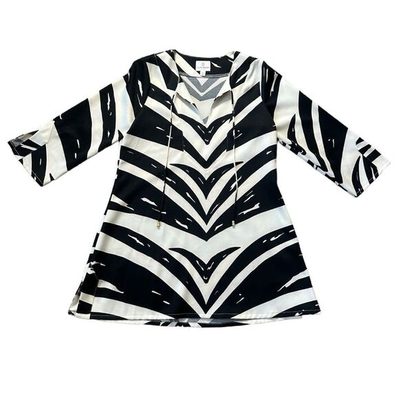 JB Julie Brown NYC Black & White Abstract Split Neck Dress Size 4 - Picture 1 of 9